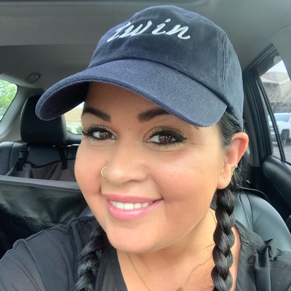 Meet the Posher Other - Meet your Posher, Nikkie